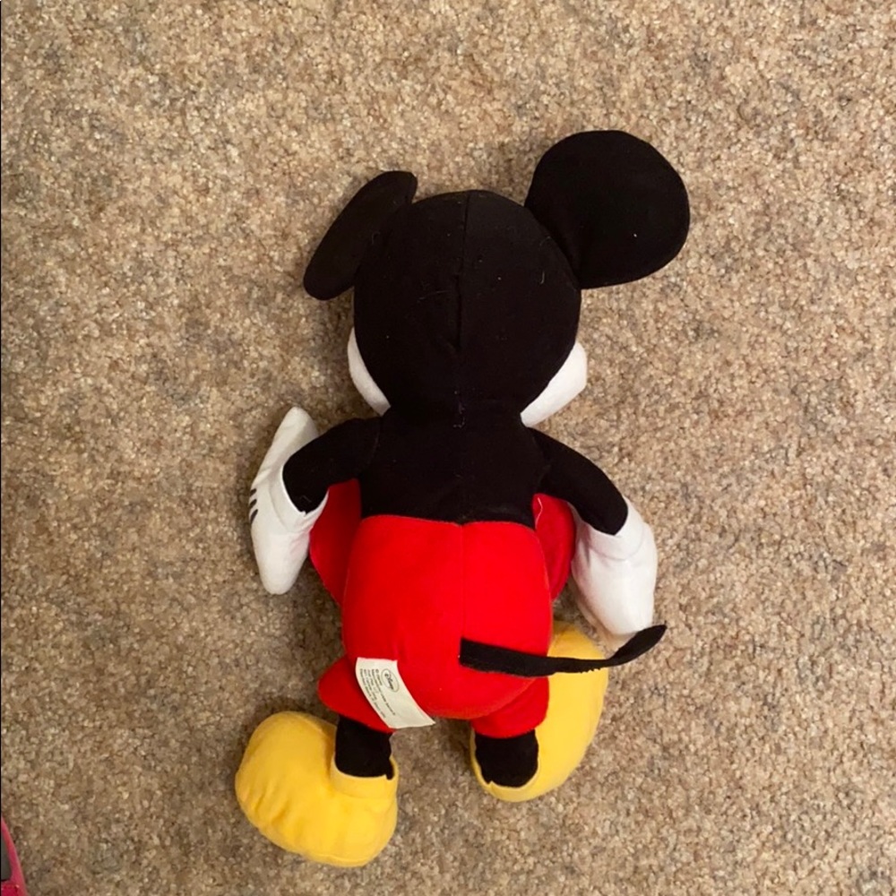 Matching Mickey & Minnie - Picture 3 of 8